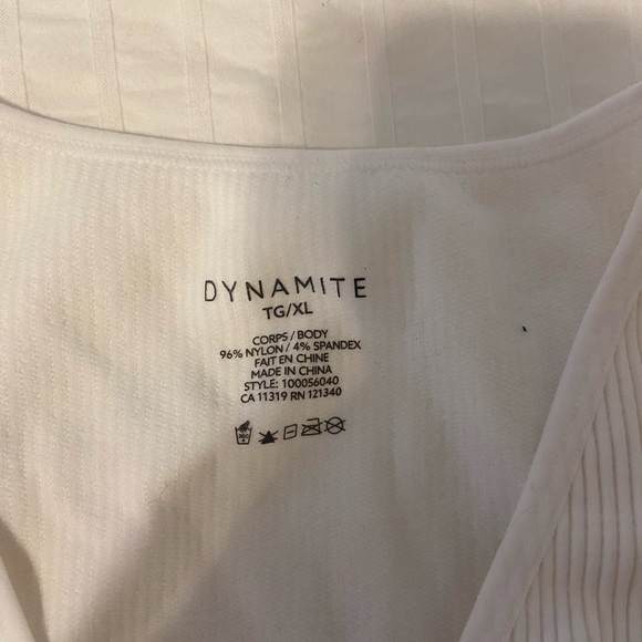 White dynamite crop top - Picture 2 of 2